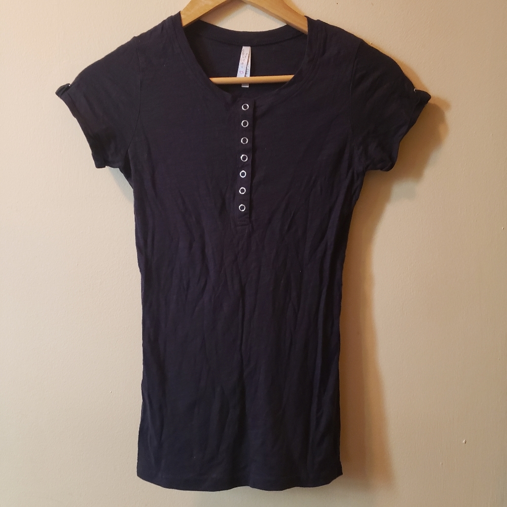 Col Story Top Medium